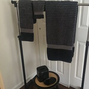 100% cotton 3 piece towel set and accessories